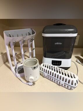 Dr. Brown's Electric Bottle Sterilizer + Tommee Tippee bottle warmer and rack